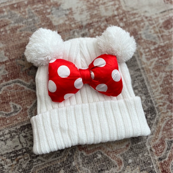 Minnie Mouse bow hat - Picture 2 of 3